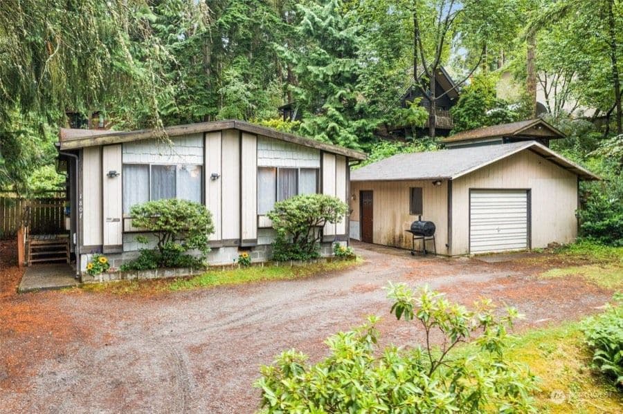 1807 NE 185th Street, Shoreline