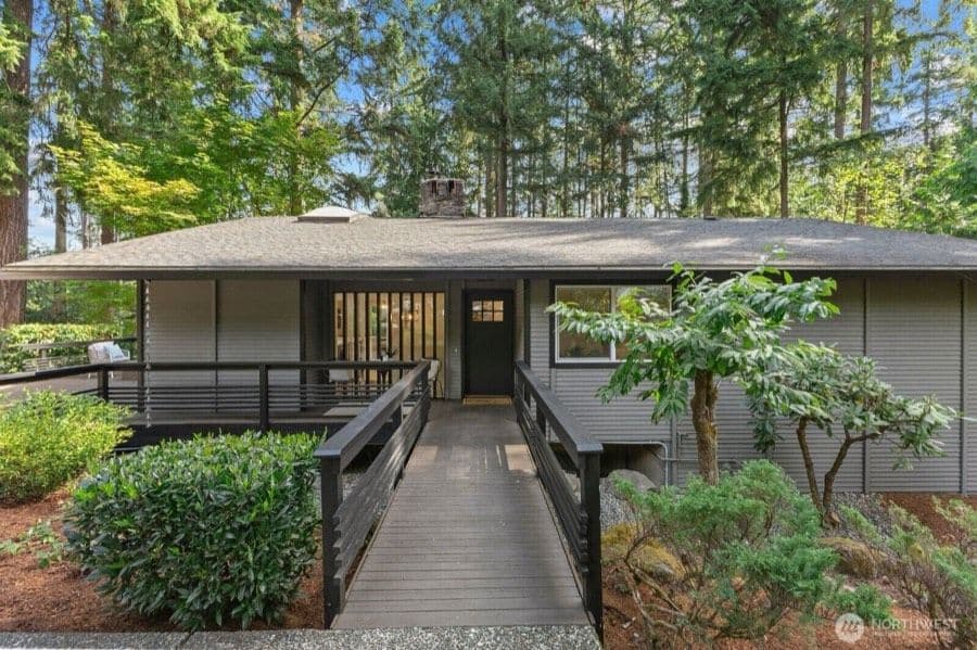 3022 137th Avenue NE, Bellevue