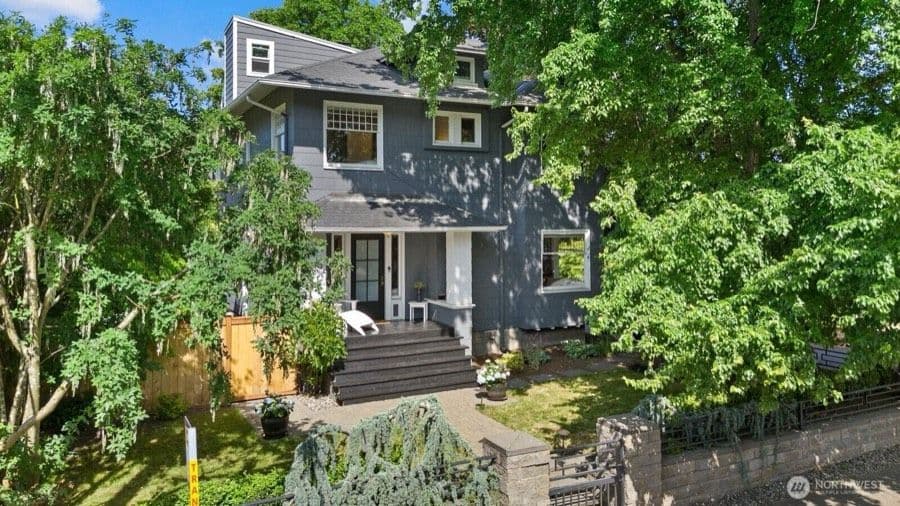 2159 10th Avenue W, Seattle